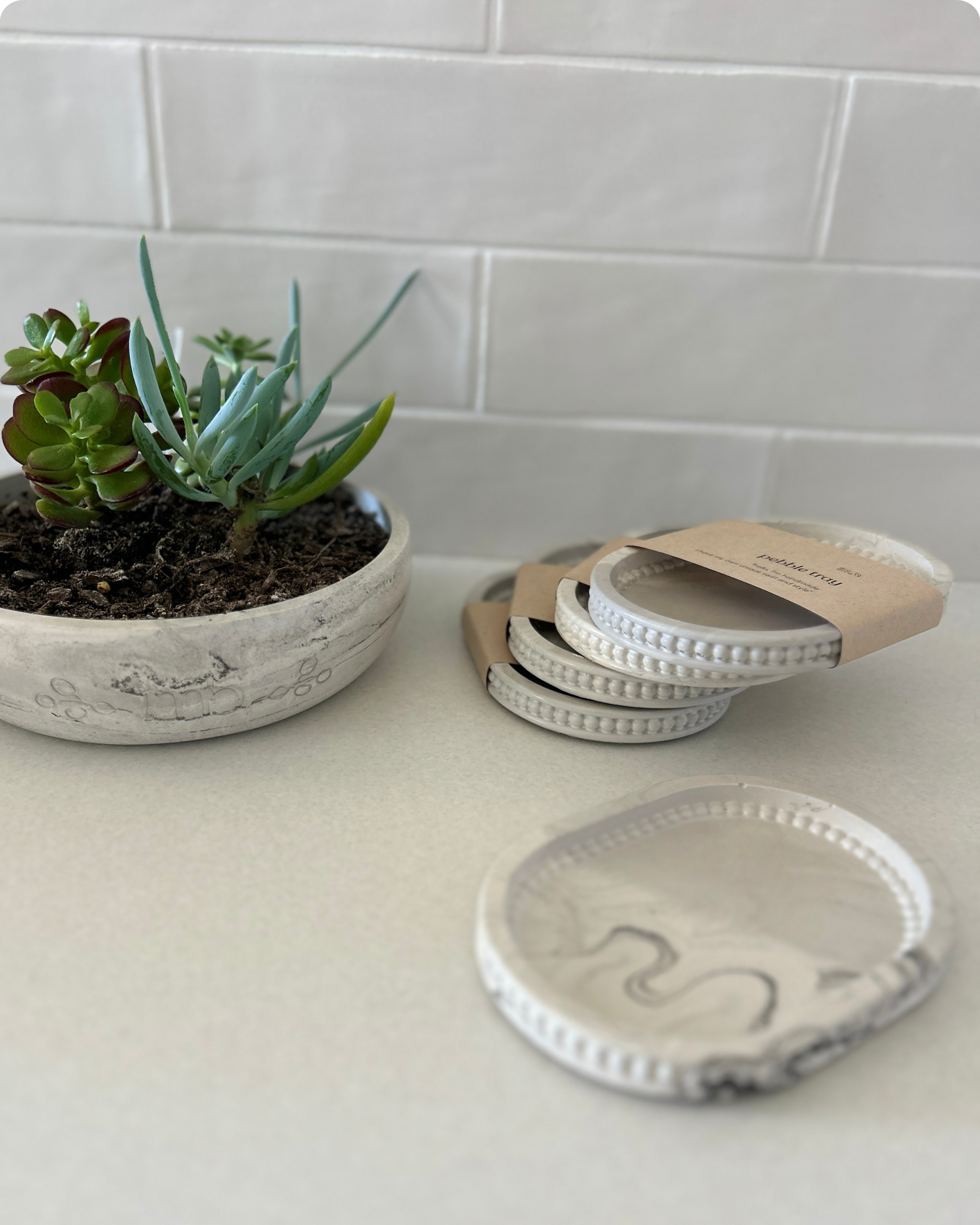 Pebble Tray