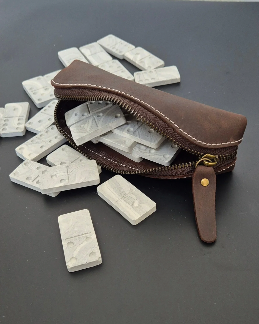 Dominoes